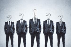 Huissier, avocat, société de recouvrement : qui fait quoi